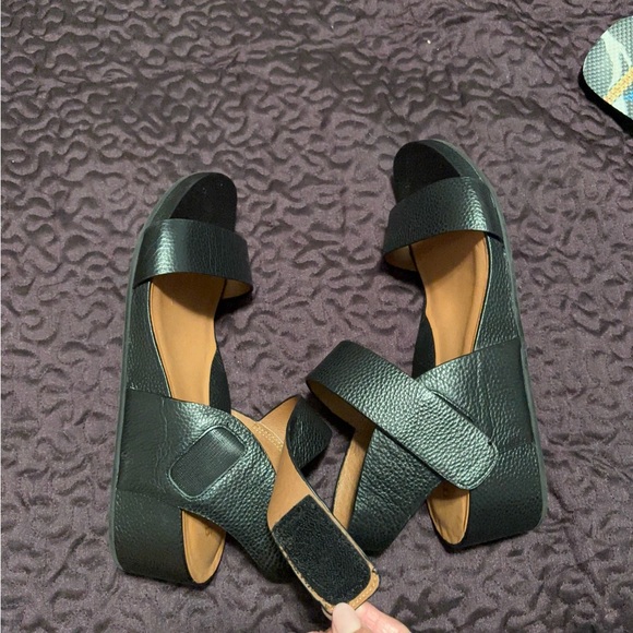 Gentle Souls women’s sandals - Picture 5 of 7